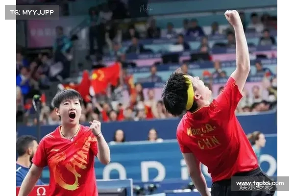 孙颖莎全运资格赛结束后人气爆棚 球迷争相合影上演热烈争宠现场 孙颖莎全运资格赛结束后人气爆棚 球迷争相合影上演热烈争宠现场